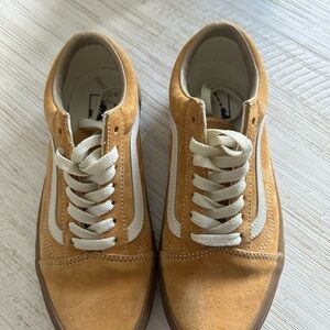 Vans Tan Sneakers - Basically New